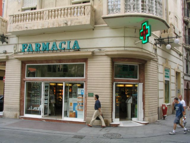 puerta farmacia